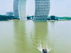 -湖州太湖旅游度假区-月亮广场