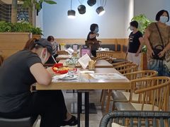 大堂-必胜客(百联又一城店)