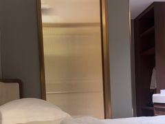 -深圳罗湖水贝IBC亚朵酒店