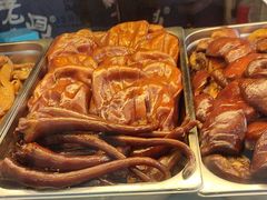 -老鼎万春卤菜(五代传承创始老店)