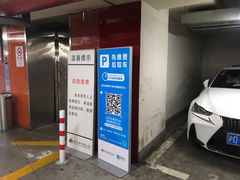 -中山公园-龙之梦停车场