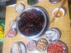 红汤锅底-渝味黄姐火锅(黄泥村店)