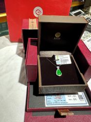 -北京七彩云南翡翠珠宝旗舰店(月坛店)