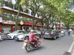 -潮镇老尾牛杂(环城西路店)