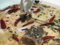-江渔儿酸菜鱼·拔草餐厅(虎门君乐汇店)