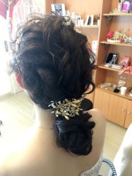 -红馆妆造(中央大街店)