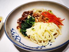 -江城小馆陕南妈妈菜·全球旅行餐厅(钟楼店)