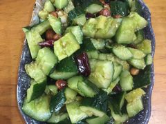 拍黄瓜-回·龙虾铺·盆盆蟹·烧烤大排档(回龙观店)
