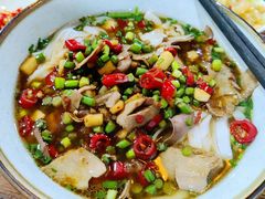 -裕新楼粉面馆·石磨手工粉(四方坪店)