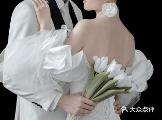 后面的化妆师真的超细心技术很好！