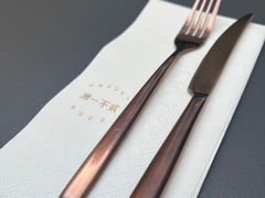 -潮一不贰·法式甜品·生日蛋糕·西式简餐(外滩店)