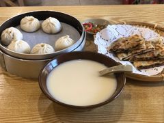 鲜肉小笼包-桐香园小笼包(百井坊巷店)