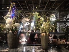 -湊湊火锅·茶憩(杭州湖滨银泰in77店)