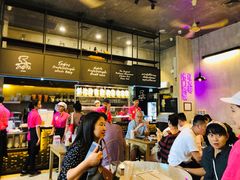 大堂-红大哥水门鸡饭(總店)