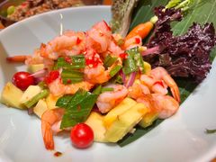 版纳青芒果舂虾仁-老滇山寨•云南特色菜•地方菜•民族风情歌舞表演(金碧店)