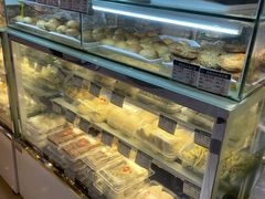 面包甜点陈列柜-白玉兰食品(甜云店)