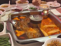 -海底捞火锅(杭州庆春路夜宵主题店)