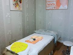 -爱的果实月嫂育婴师(世纪东方店)