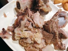 -海底捞火锅鲜切牛肉主题店(长寿路店)