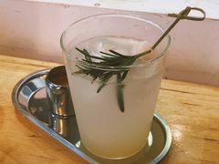 -无牌咖啡&酒馆