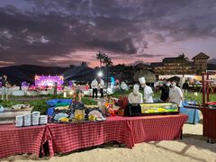 -亚龙湾希尔顿自助餐厅·海鲜·烧烤·沙滩BBQ·现场乐队