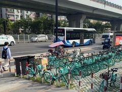 -蓝天路(地铁站)