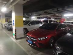 -经纬汇-停车场