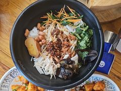 -桥香园过桥米线(国贸店)