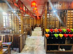 -果松木炭酸菜铜火锅·外婆参鸡汤