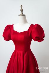 -Lady  Jane高端婚纱礼服馆