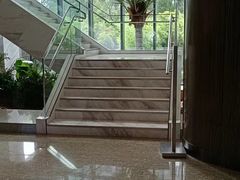 -上海虹桥西郊假日酒店