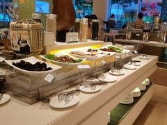 自助取餐区-上海浦东假日酒店逸庭咖啡厅