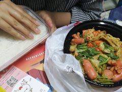 -空投来辣·麻辣香锅·冒菜(华新美食荟店)