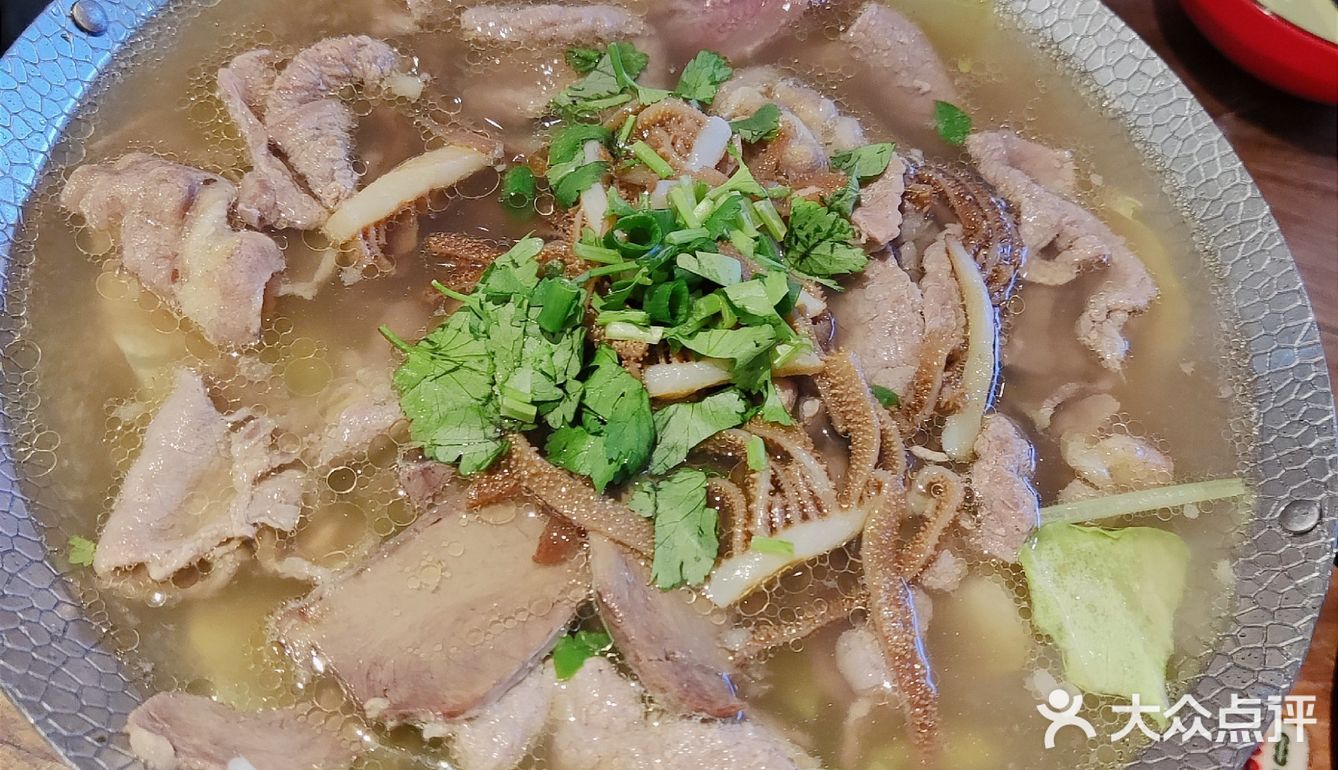 别卷了我要干饭🌈累了困了来份跷脚牛肉✔
