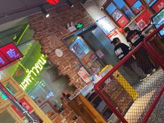 大堂-么肆烤肉·中式自助·烤肉大排档(街道口季佳PAI店)