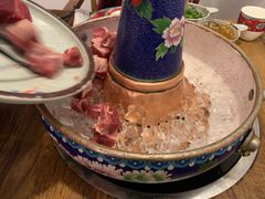 -毛辣果·贵州红酸汤牛肉火锅(西单店)