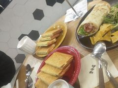 -HELLO 27 意面·沙拉·帕尼尼