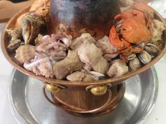 -一口猪海鲜浑锅·东北家常菜