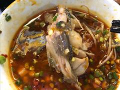 -金海椒罐罐鲢鱼(东方桂苑店)