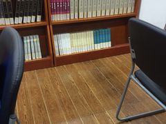 -上海市静安区图书馆(新闸路馆)
