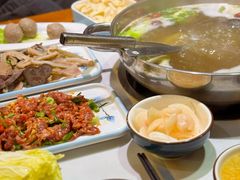 -乡土黄·鲜牛肉火锅·小龙虾(兴业街店)
