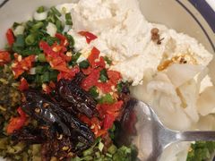 -云阿蛮云南生烫牛肉米线(奉贤路店)