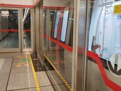 -新百广场(地铁站)