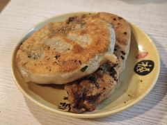 韭菜猪肉馅饼-老北京馅饼粥(西单店)