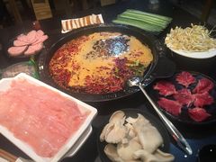 -渝宗老灶火锅(巴国城店)