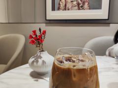 咖啡拿铁-théATRE 茶聚场(王府中環店)
