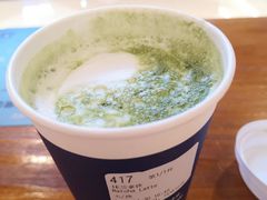 抹茶拿铁-瑞幸咖啡(深圳来福士广场店)