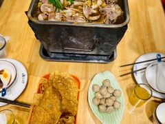 -聚汇三少·龙虾·中餐厅(莫邪路新天地店)