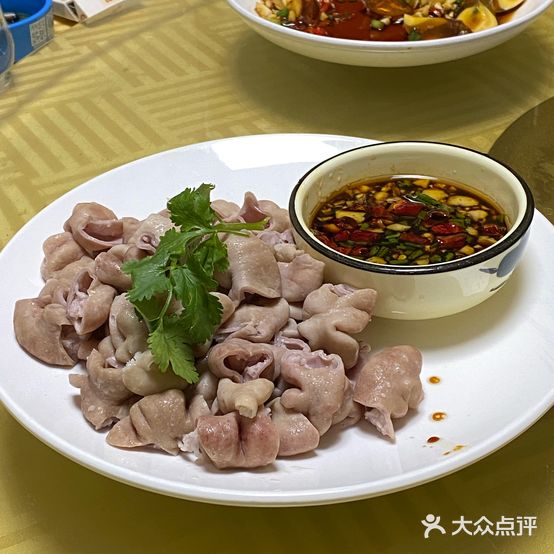信阳鹅城炖菜(汉江路店)