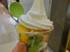 -三佰瑞冻酸奶(凯德MALL店)